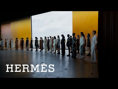 Hermès | WOMEN'S SPRING-SUMMER 2022 LIVE SHOW