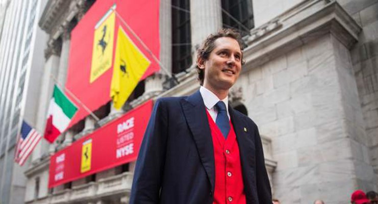 John Elkann in versione "Rossa"