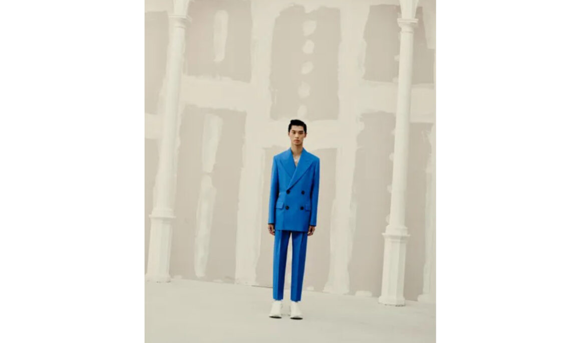 mcqueen abito azzurro SE2022
