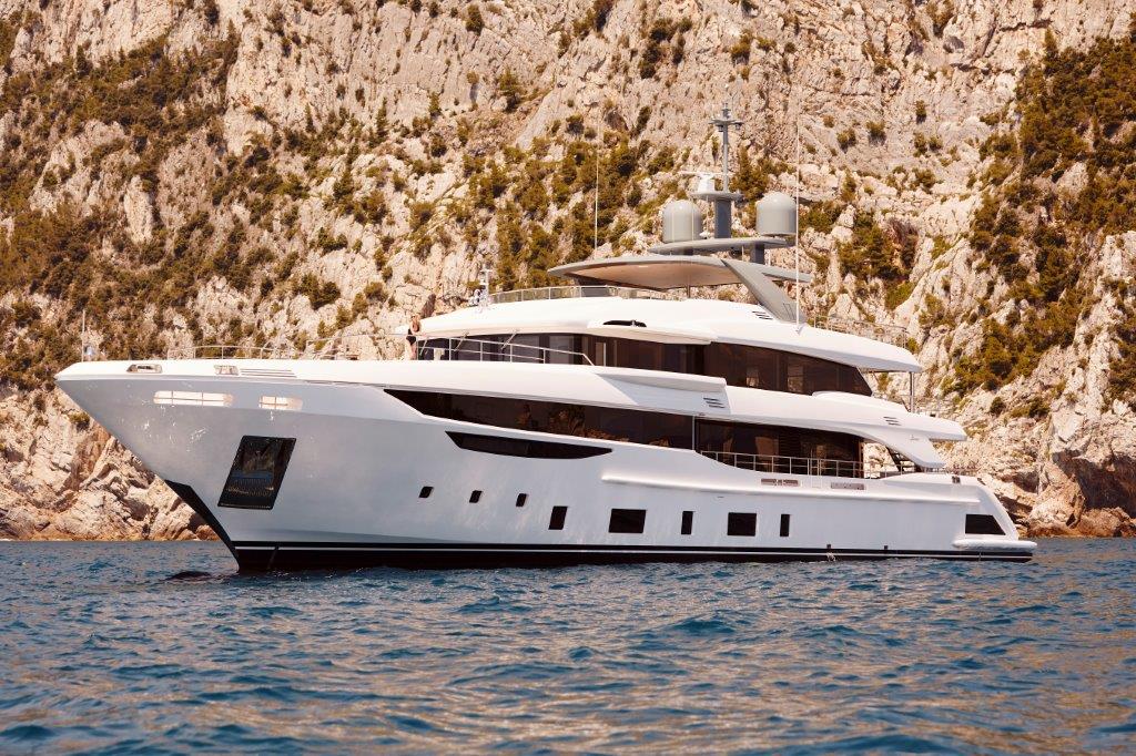 Benetti Diamond 44M