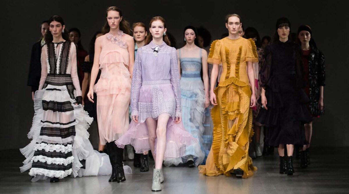 La London Fashion Week anuncia el calendario 2022 Montenapo Daily