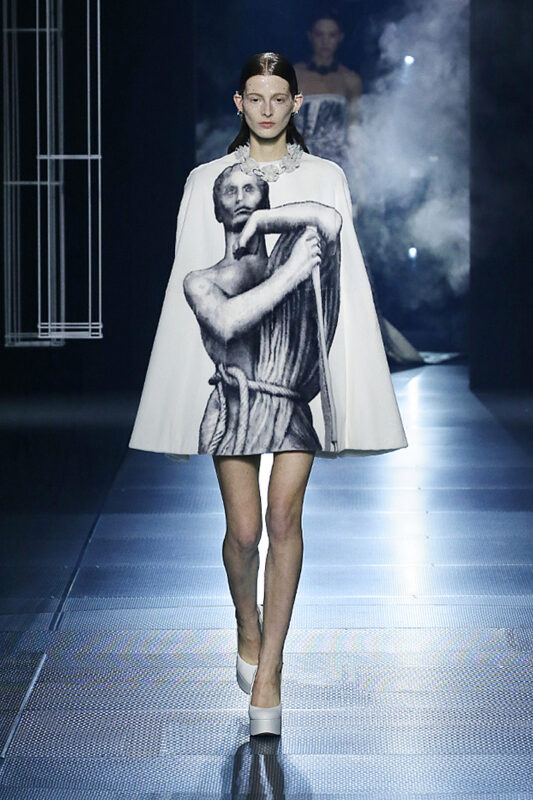 Fendi Haute Couture 22