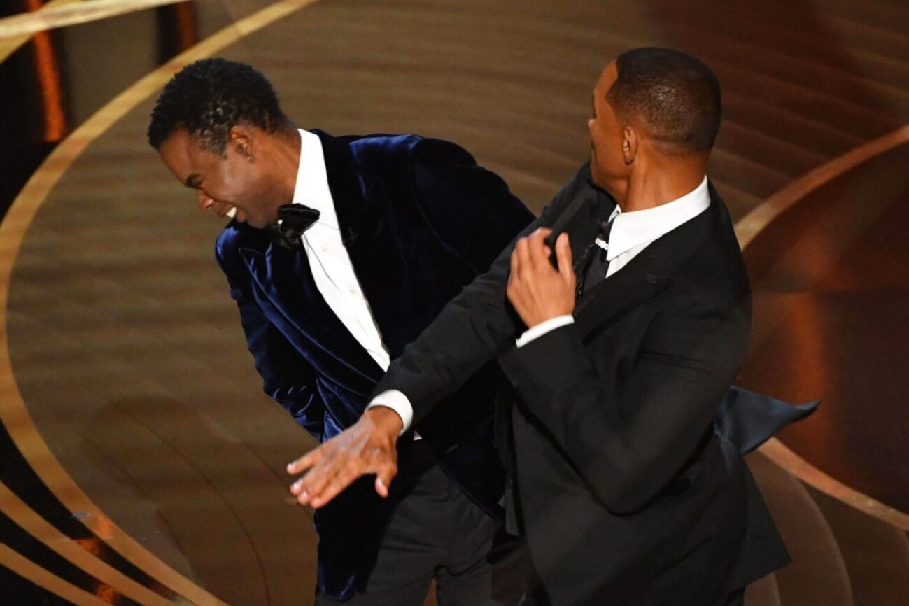 Oscar 2022 Will Smith tira un pugno Chris-Rock