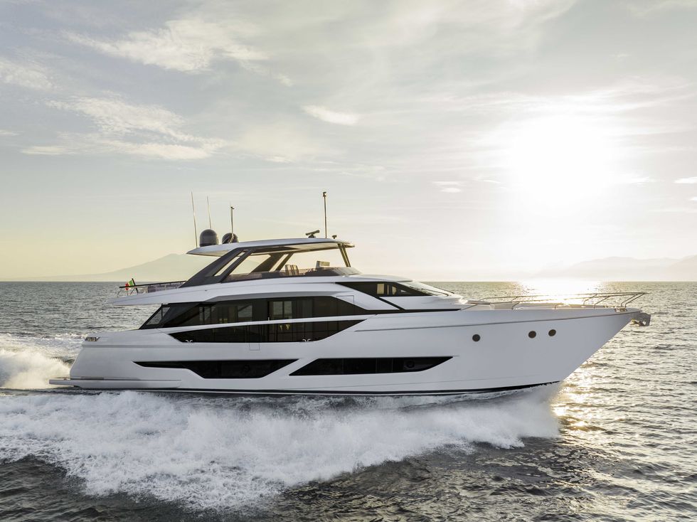 ferretti-yachts-860