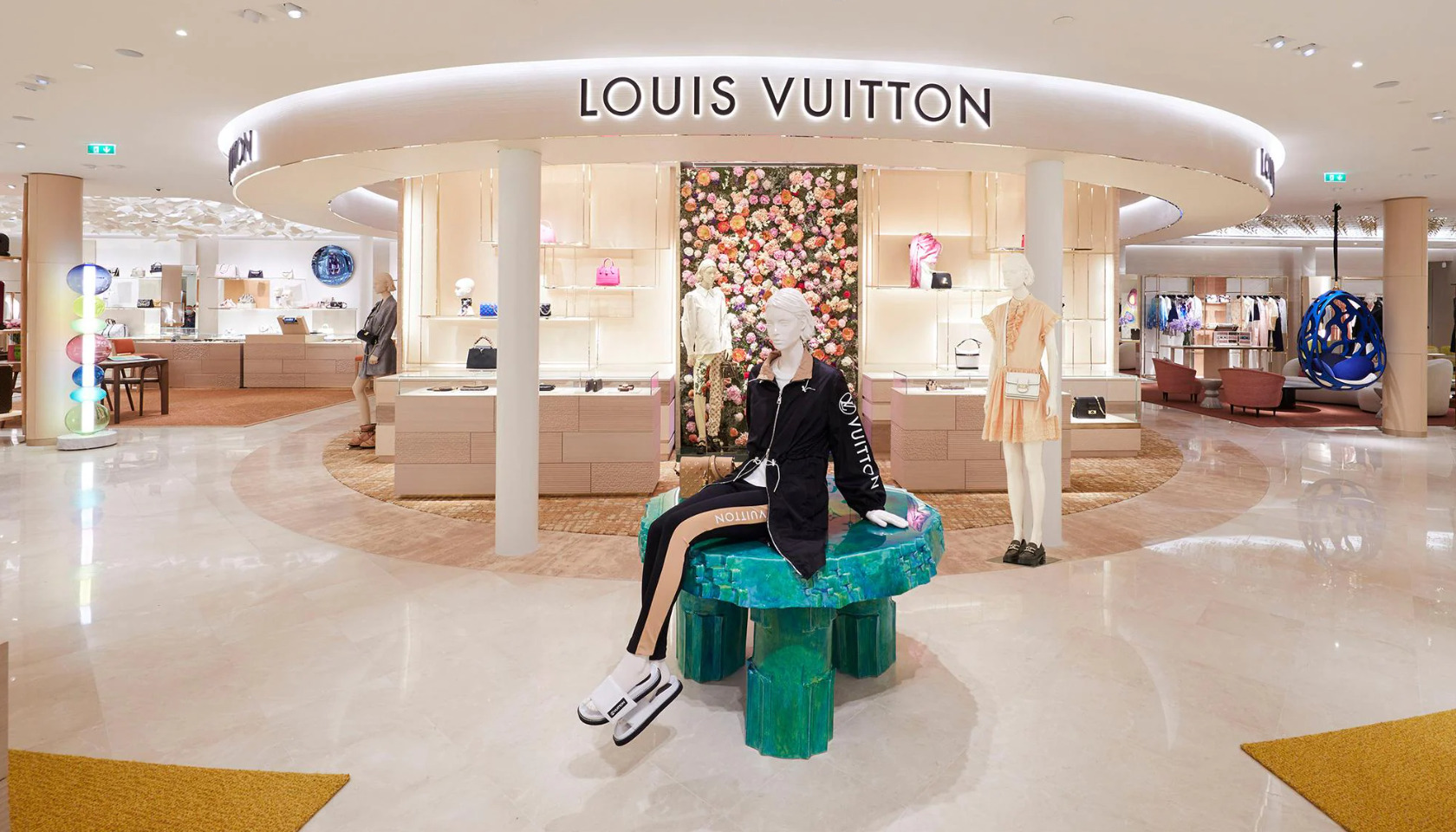 The first Louis Vuitton Café by Timeo and new resort store in Taormina,  Italy - fashionotography