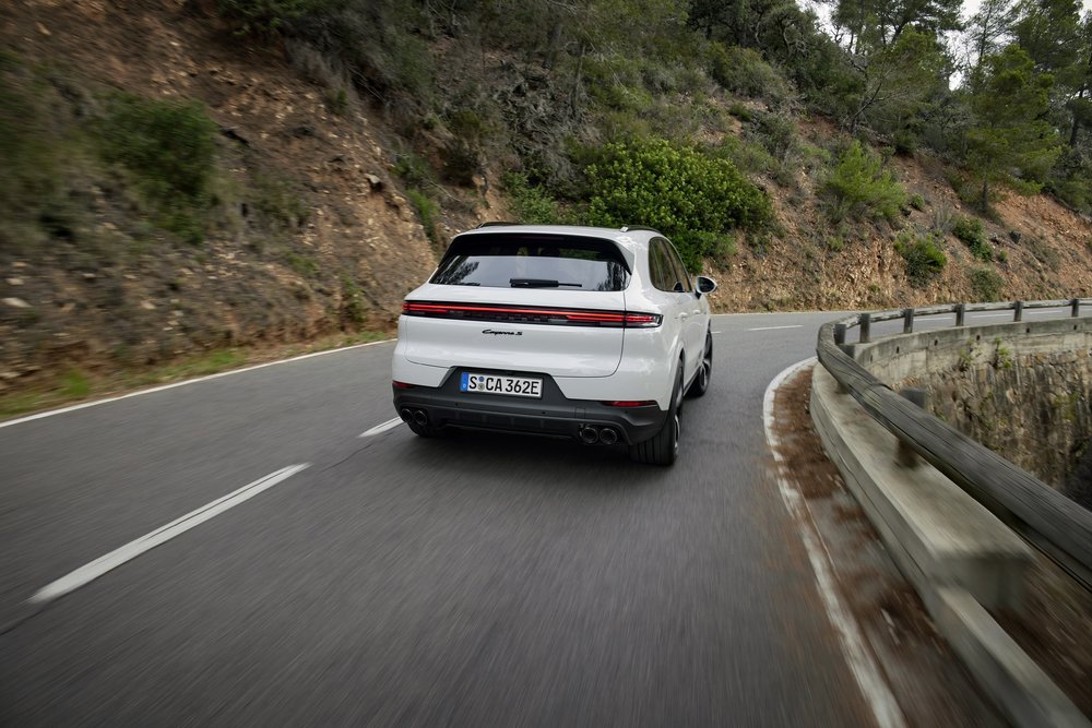 Porsche  E-Hybrid Cayenne