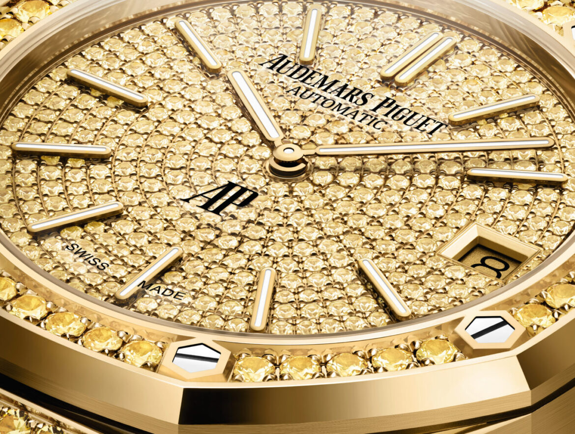 Audemars Piguet pr sente deux nouvelles Royal Oaks extra plates